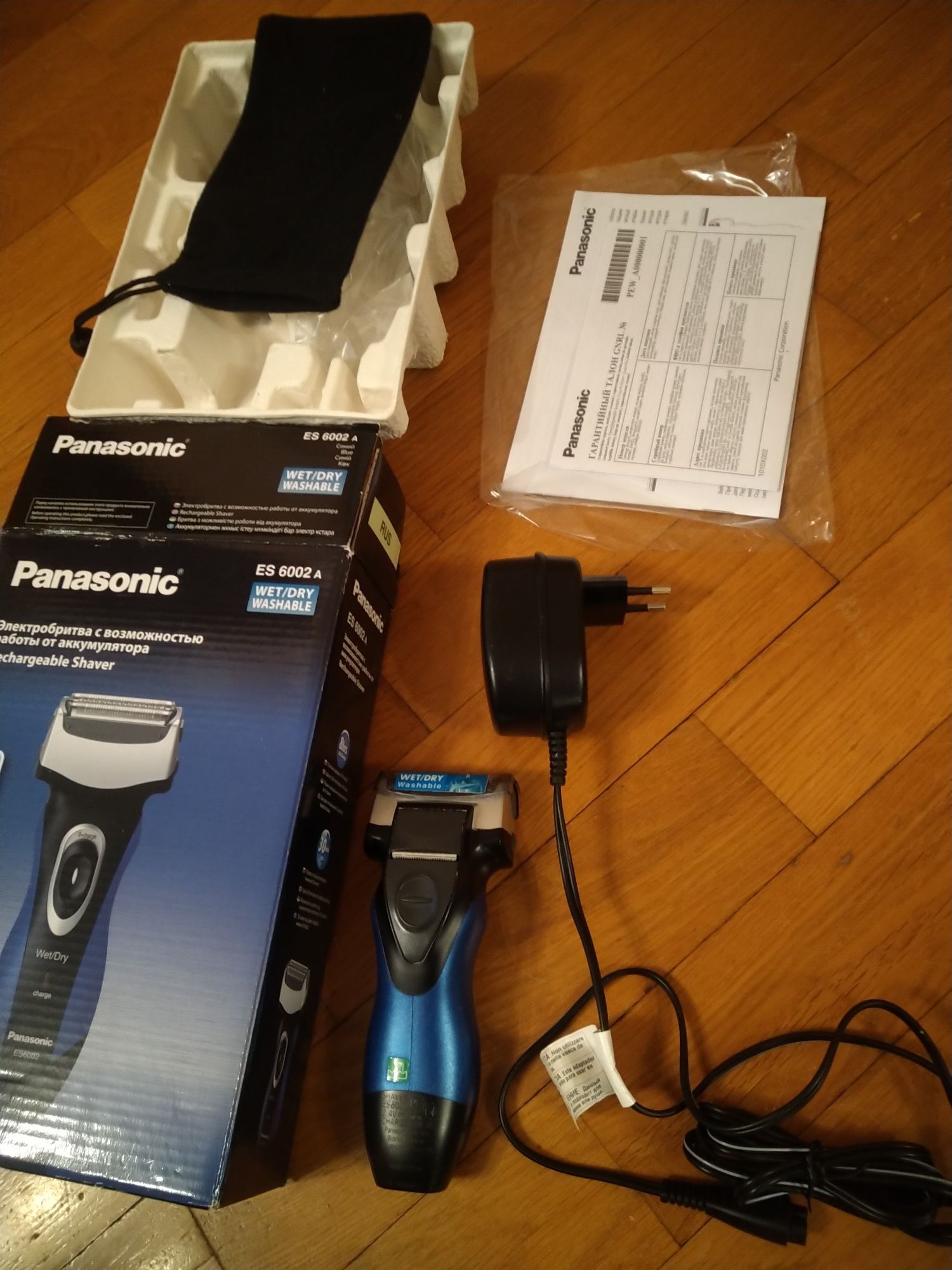 Електробритва PANASONIC ES-6002A520