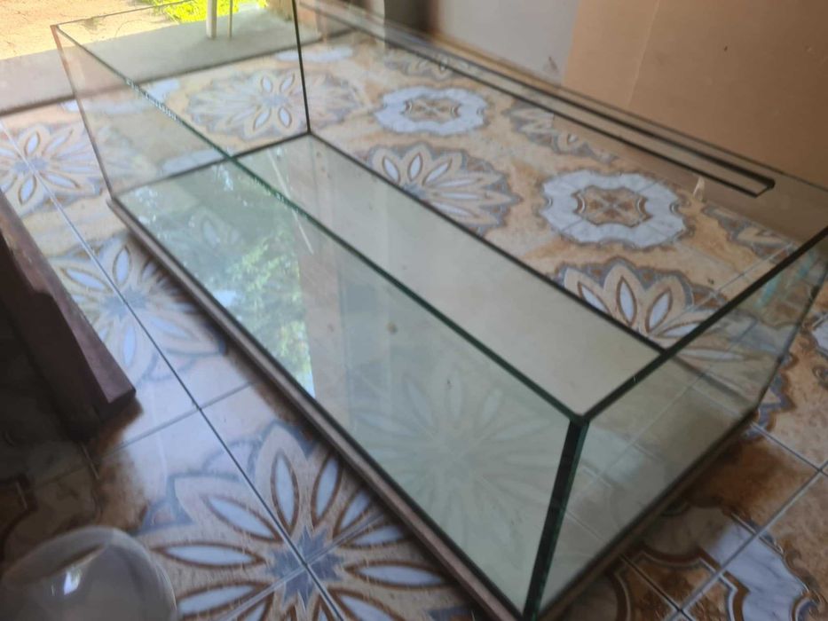 Akwarium 210L z podestem na kółkach