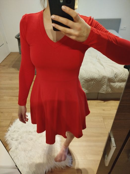 Czerwona sukienka xs selfieroom