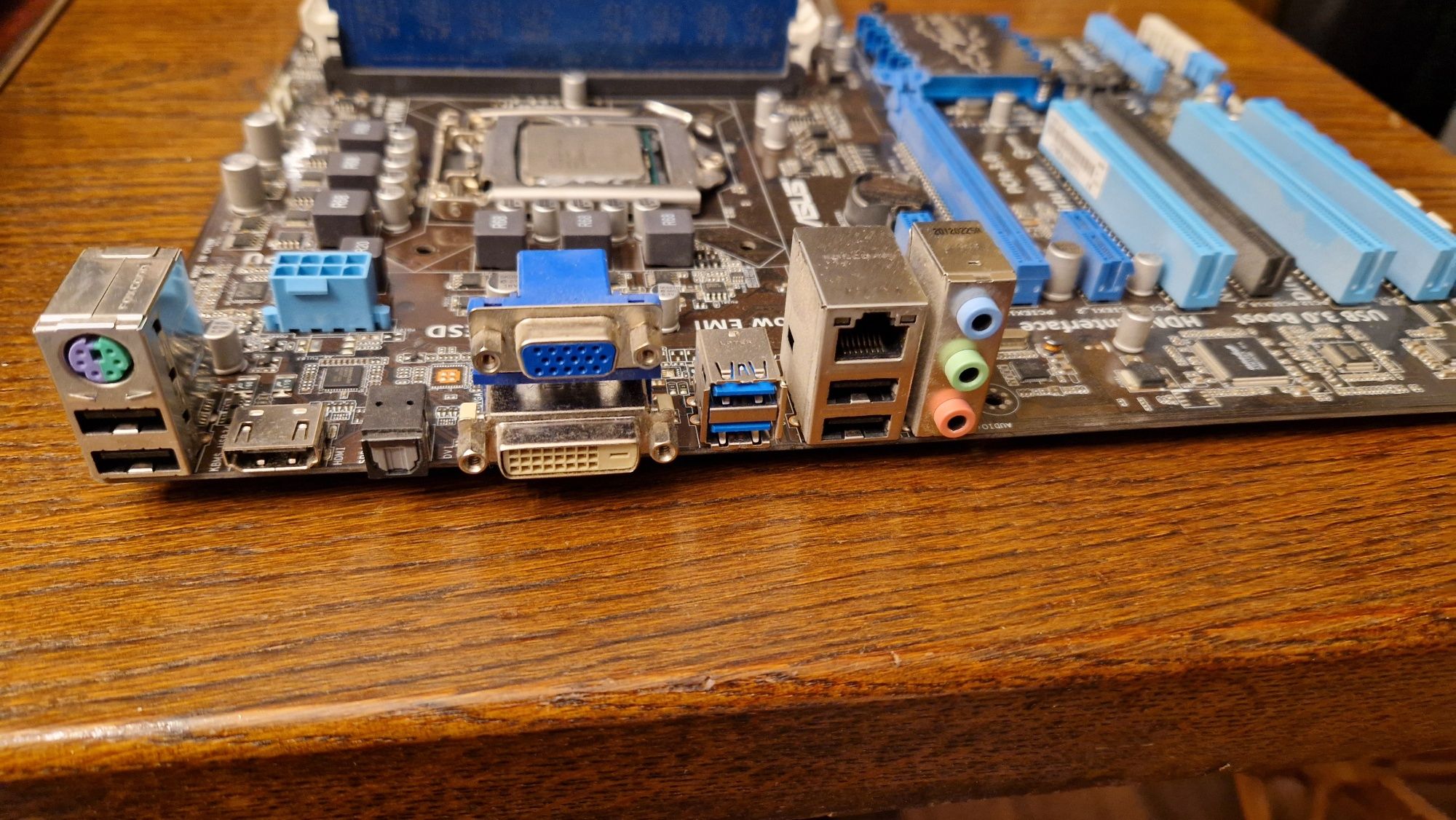 Płyta głowna Asus p8z77-v lx  i7 2600k 16gb ram