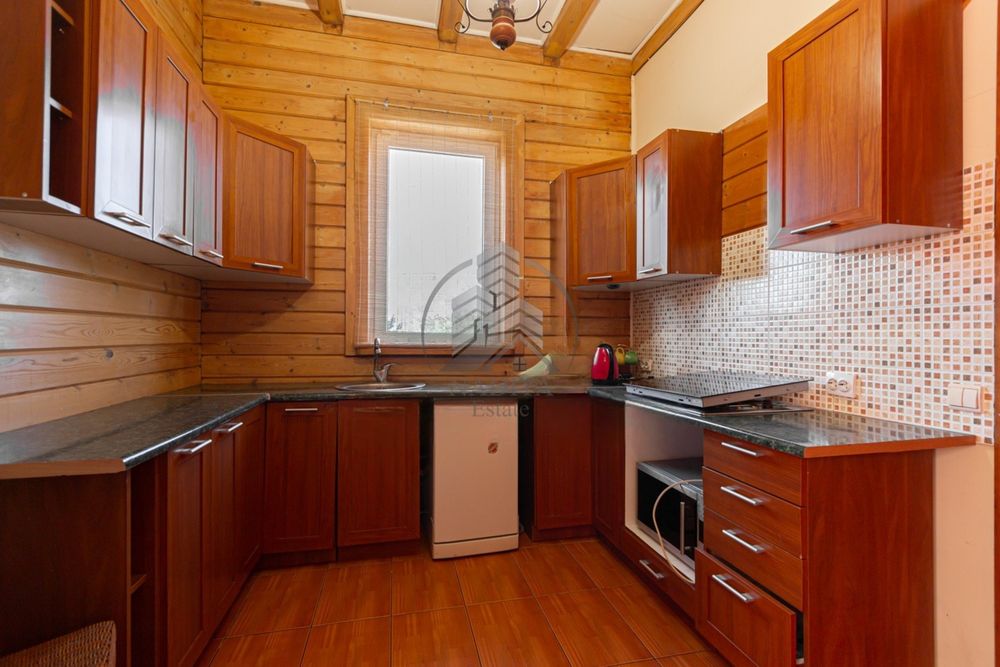 Оренда 4-кімнатного будинку в передмісті Львова, с. Суховоля