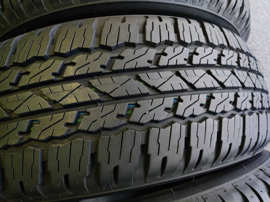 Bridgestone Dueler A/T R17 265 65 шини всесезонні