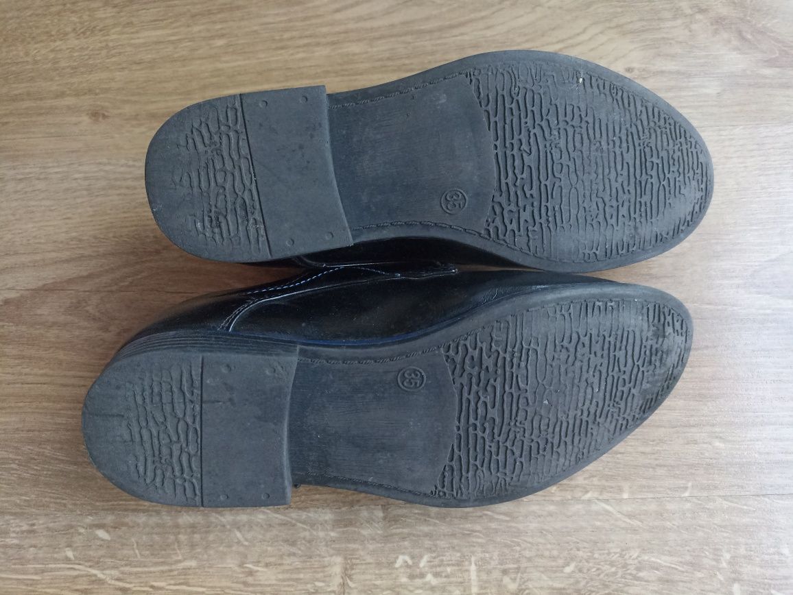 Buty komunijne czarne r. 35