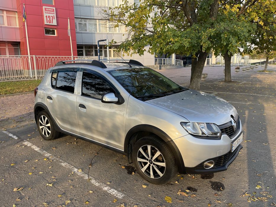 Продам RENAULT Sandero StepWay