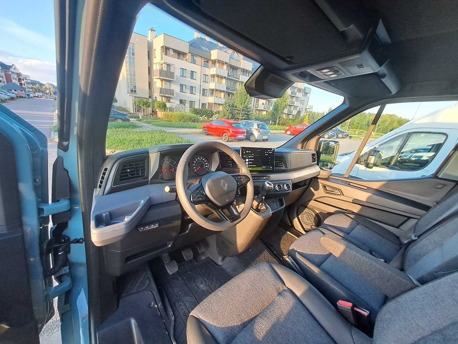 Wypożyczalnia/Wynajem busa dostawczego Renault Master L3h2