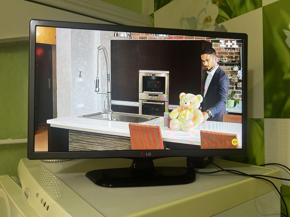 Телевізор LG smart tv , 22 діагональ