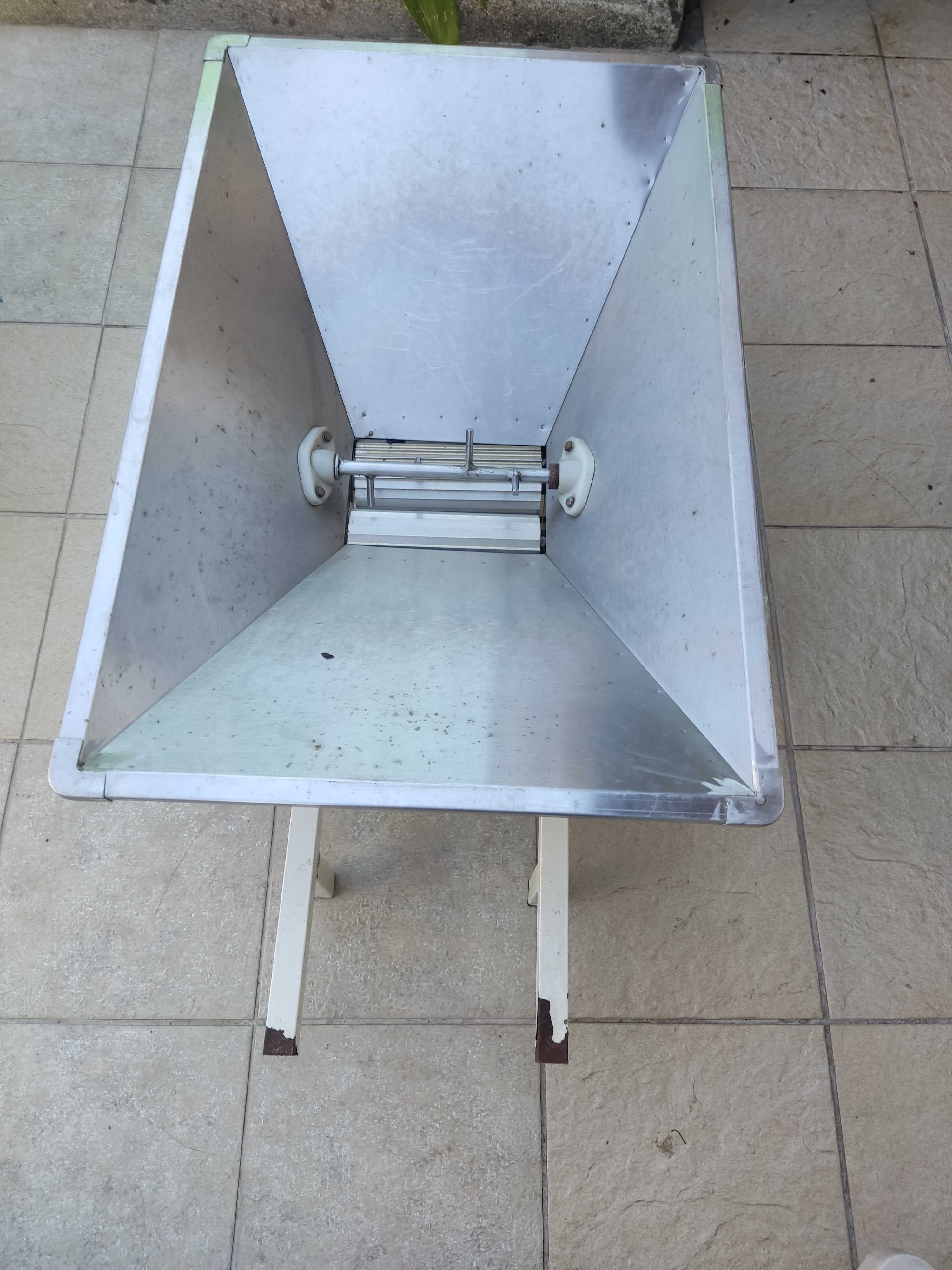 Vendo material diverso para vindimas