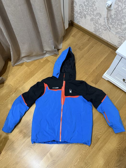 Лыжная куртка мужская Spyder