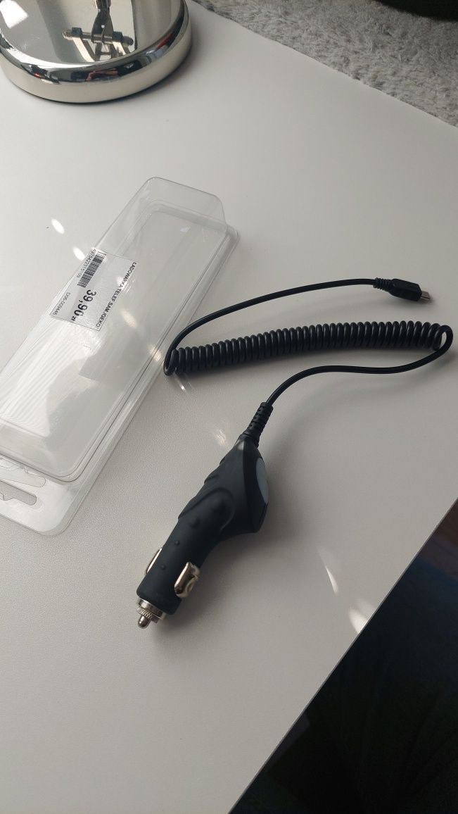 Ładowarka do telefonu samochodowa mikro USB