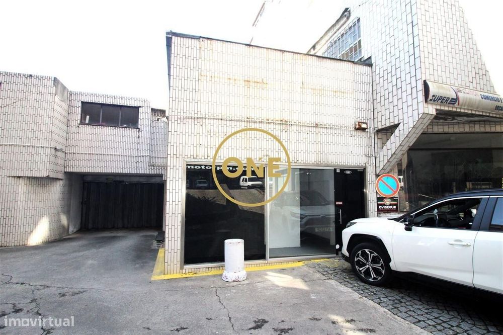 Loja para Venda no Centro de Famalicão