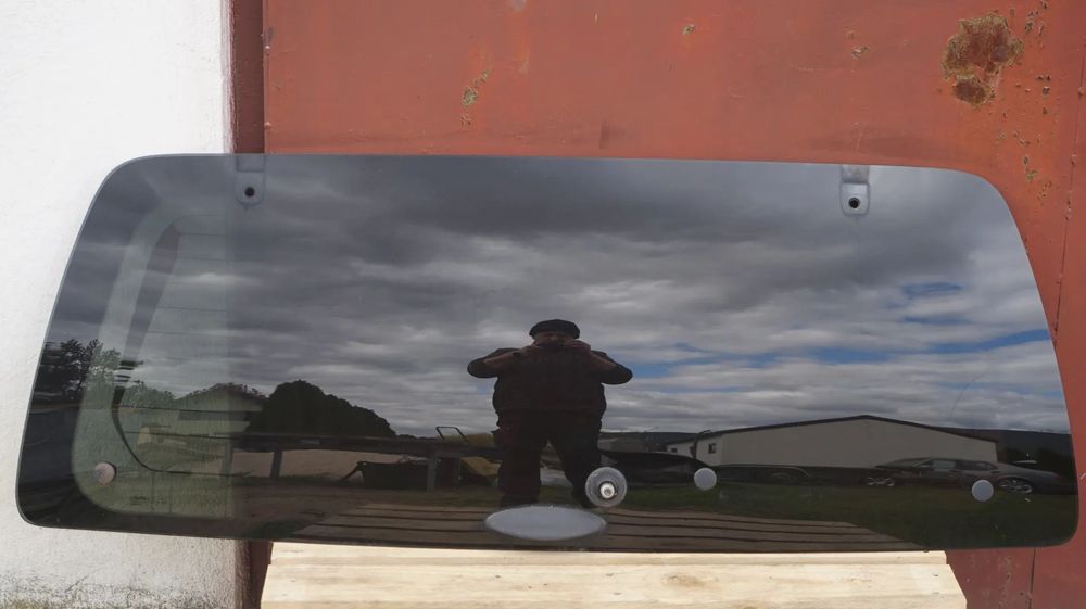 Szyba klapy bagaznika Ford Maverick II Escape Mazda Tribute