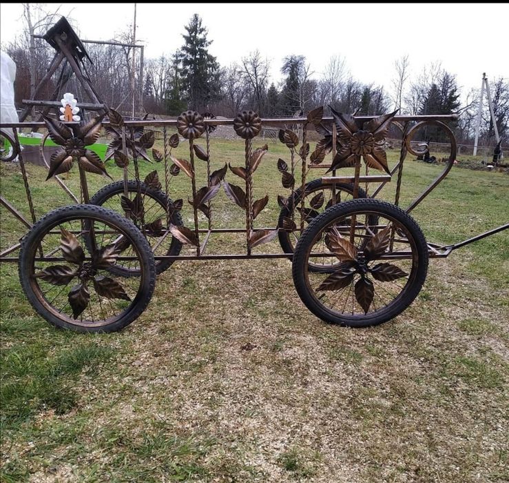 Продам  дикоративний віз і млин вітряк