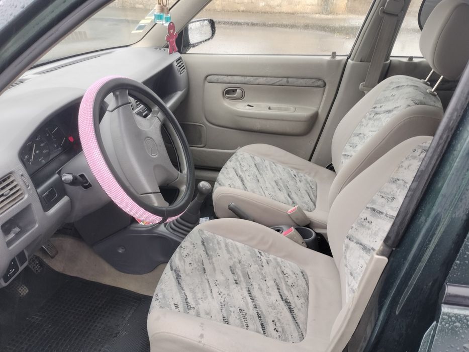 Mazda demio 1.3 gasolina