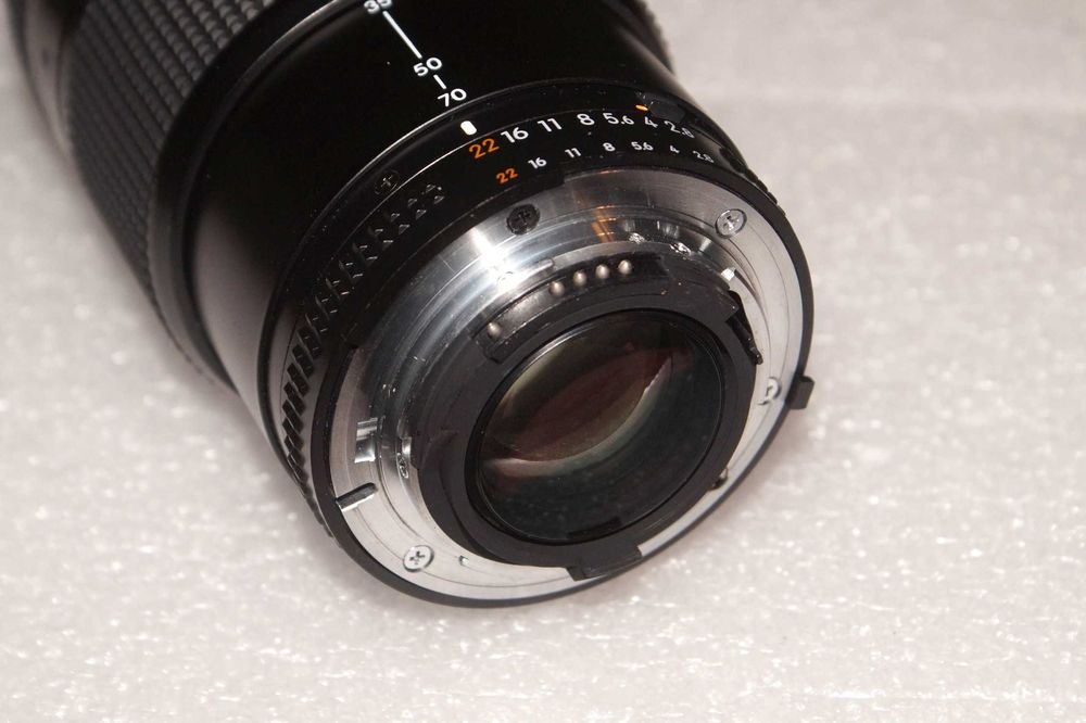 Nikon AF 35-70 f/2.8 (нюанс)