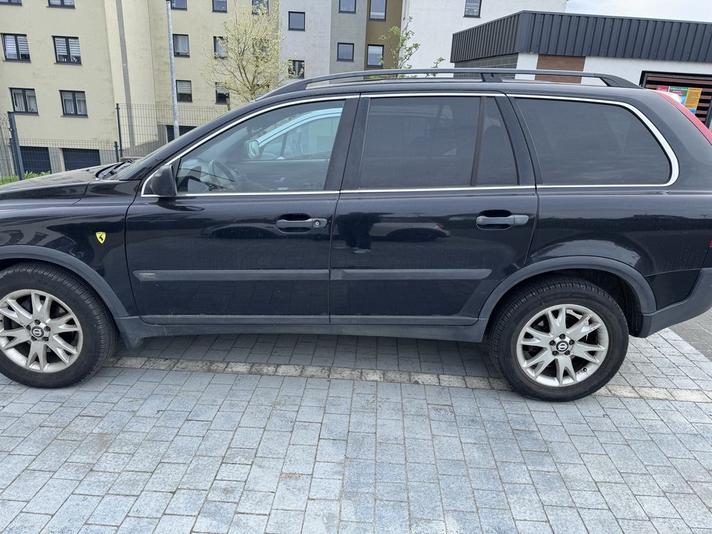 Volvo XC 90 uszkodzony