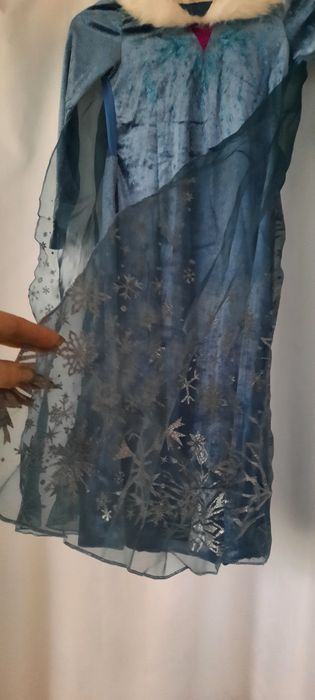 Новогодний костюм Эльзы