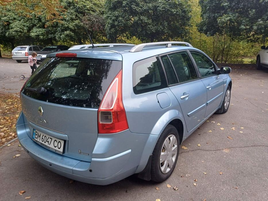 Автомобіль(Reno)