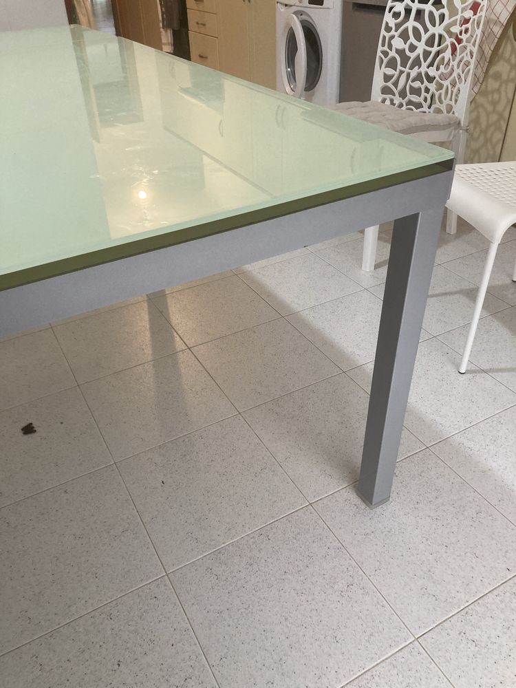 Mesa extensível de vidro pes metalicos