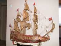 drewniana replika statku royal sovereing of the seas