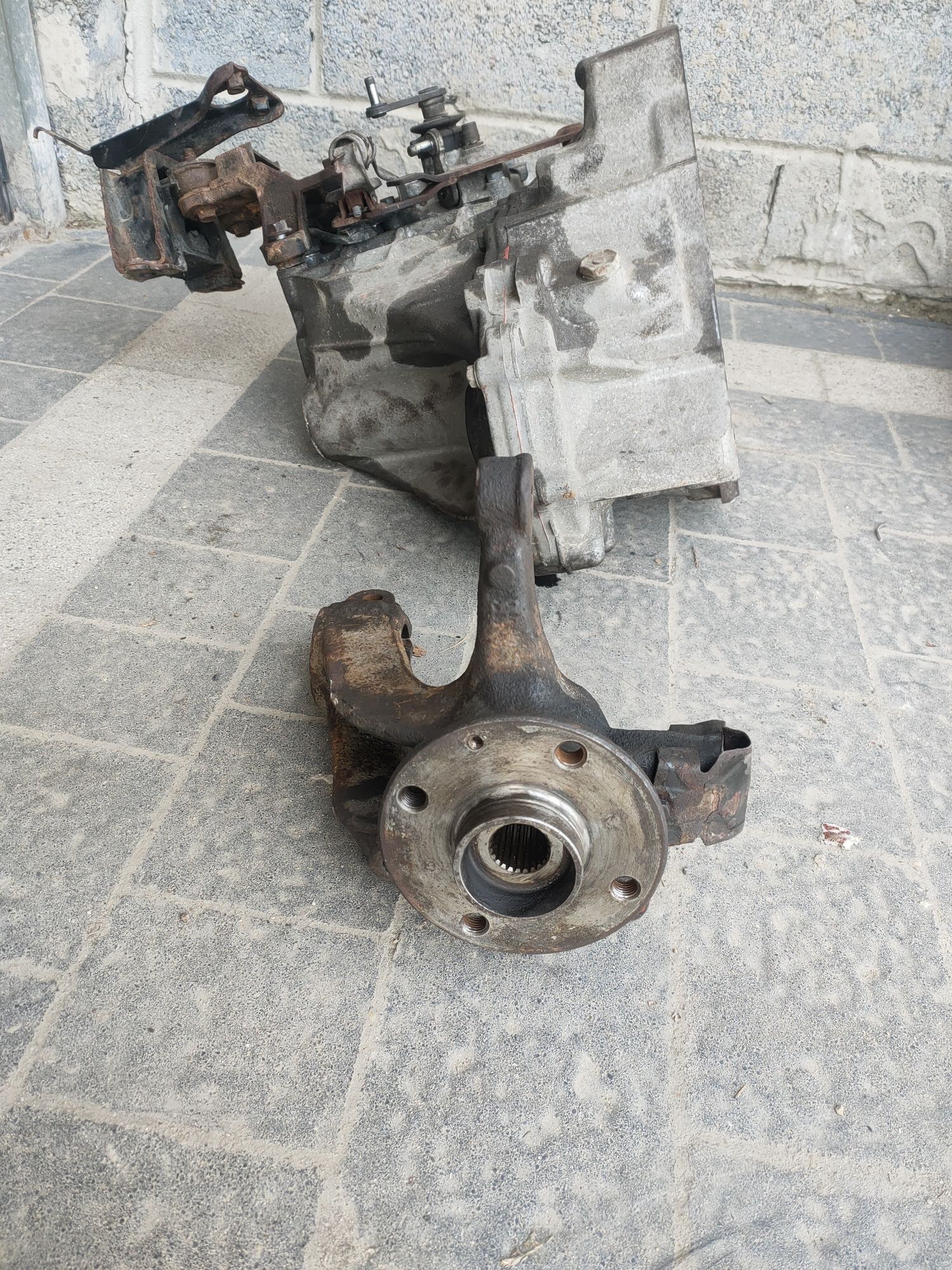 Skrzynia biegów manualna toyota Aigo 1