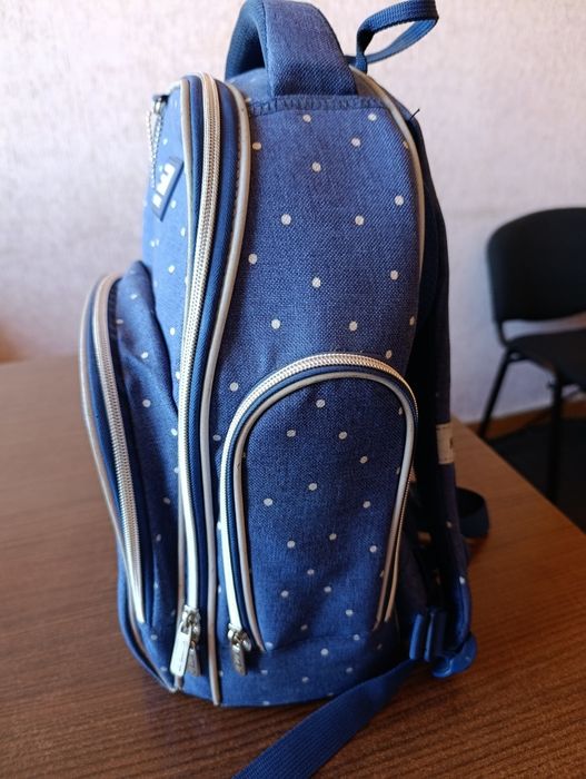 Продам б/в шкільний рюкзак КІТЕ