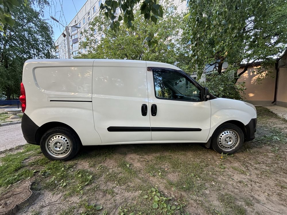 Fiat Doblo maxi 2011