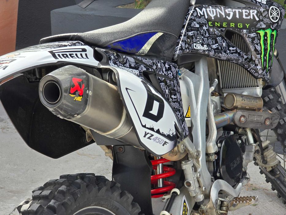 YZ 450 F Monster Energy team LTD Edition (Akrapovic)