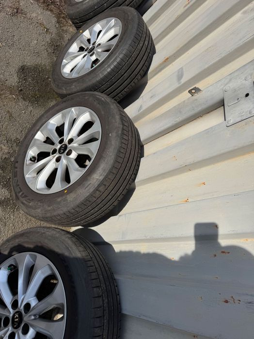 R18 Sorento Santa Fe Kia Hyundai 235 60 R18