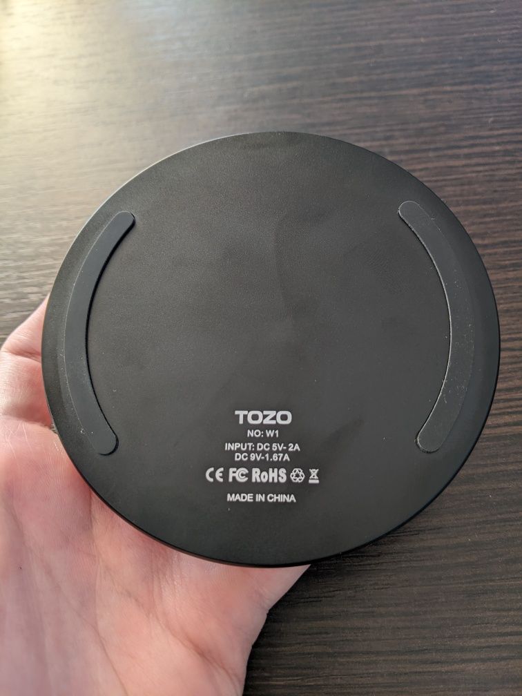 Бездротовий зарядний приистрій Tozo 10W