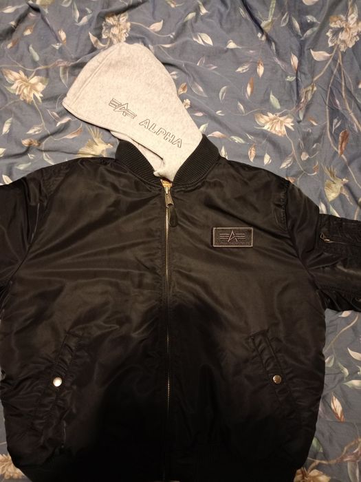 Бомбер Alpha Industries