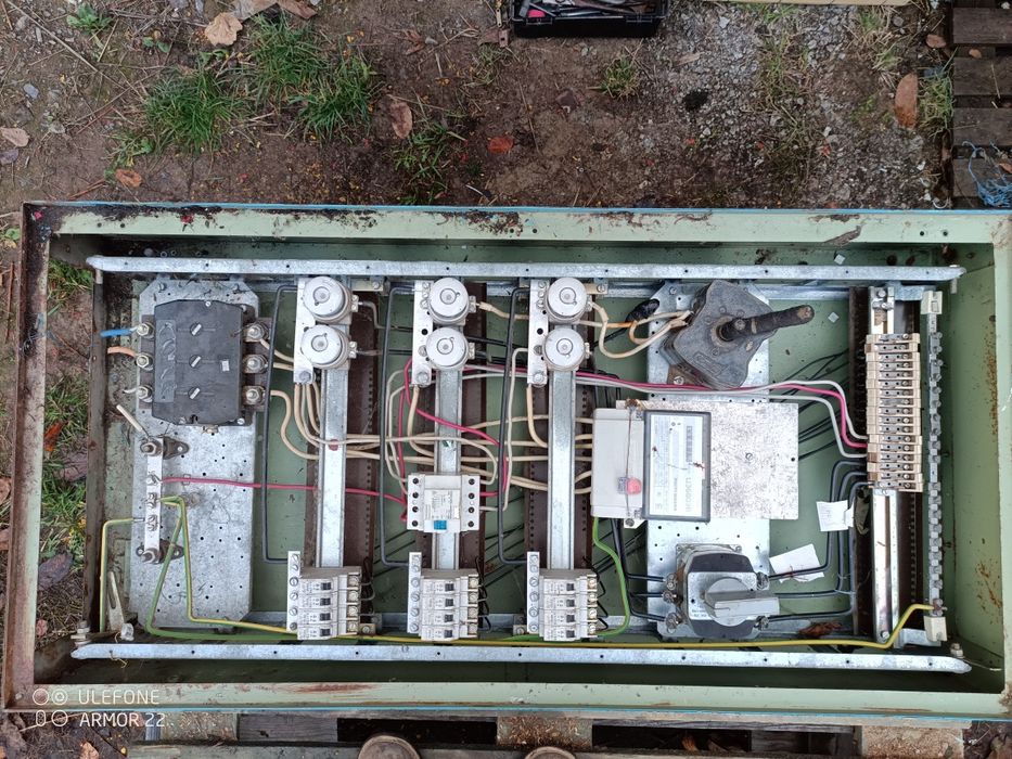 Щиток  електричний .