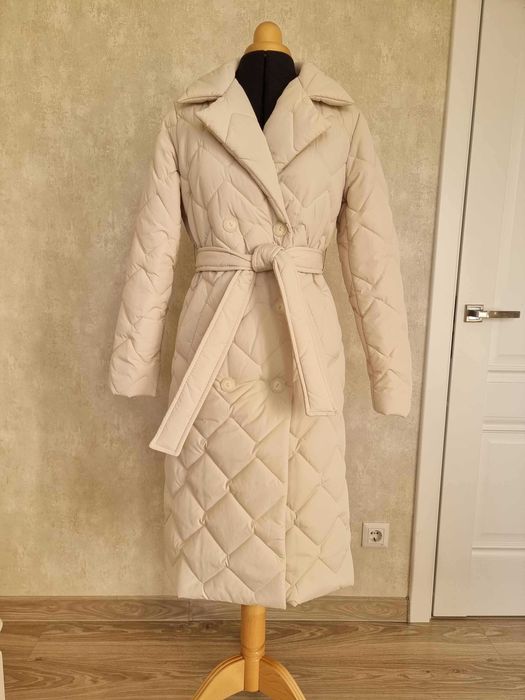 Стьобане пальто MEJOR молочного кольору в розмірі S