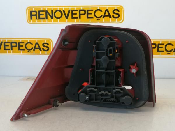 Farolim direito VOLKSWAGEN Golf IV (1J1)