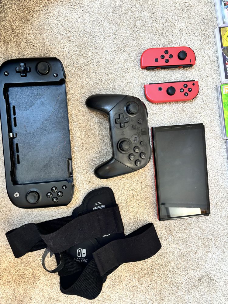 Nintendo Switch Oled Mario Red edition.