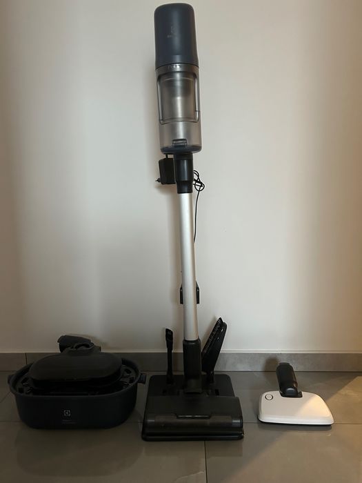 Odkurzacz bezprzewodowy Electrolux hygienic 609