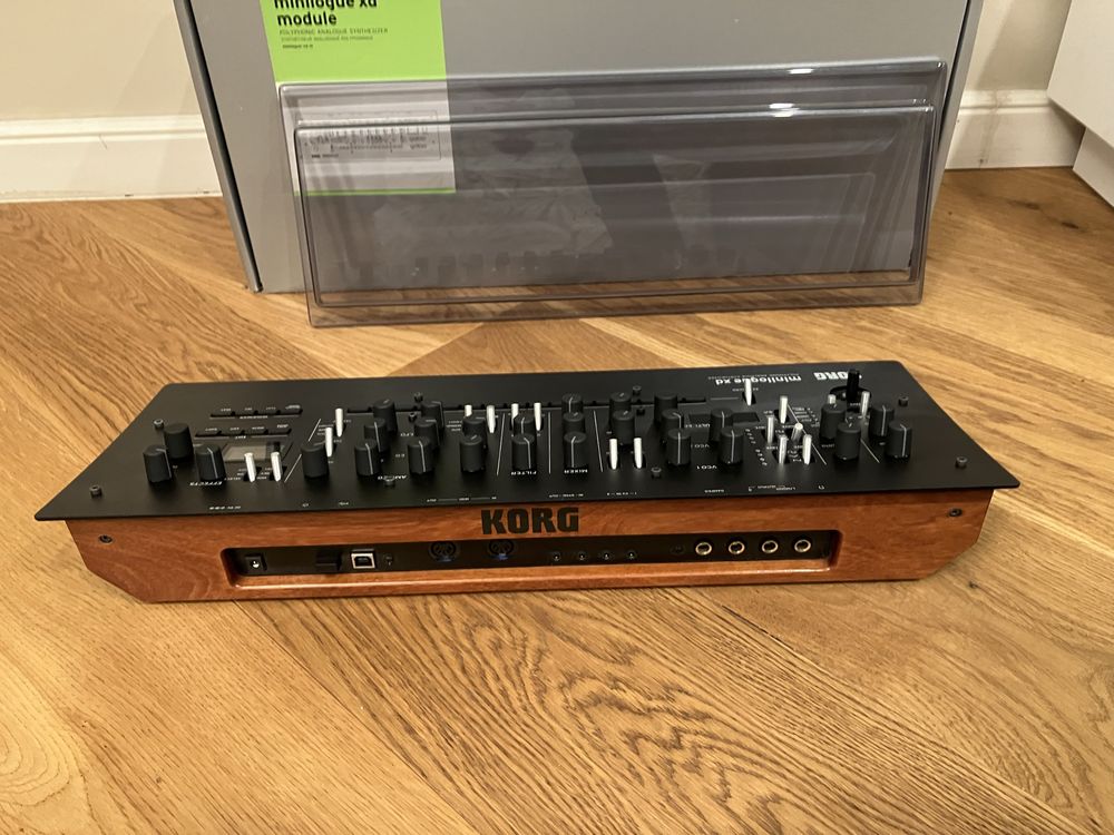 Korg minikogue xd module + dust cover