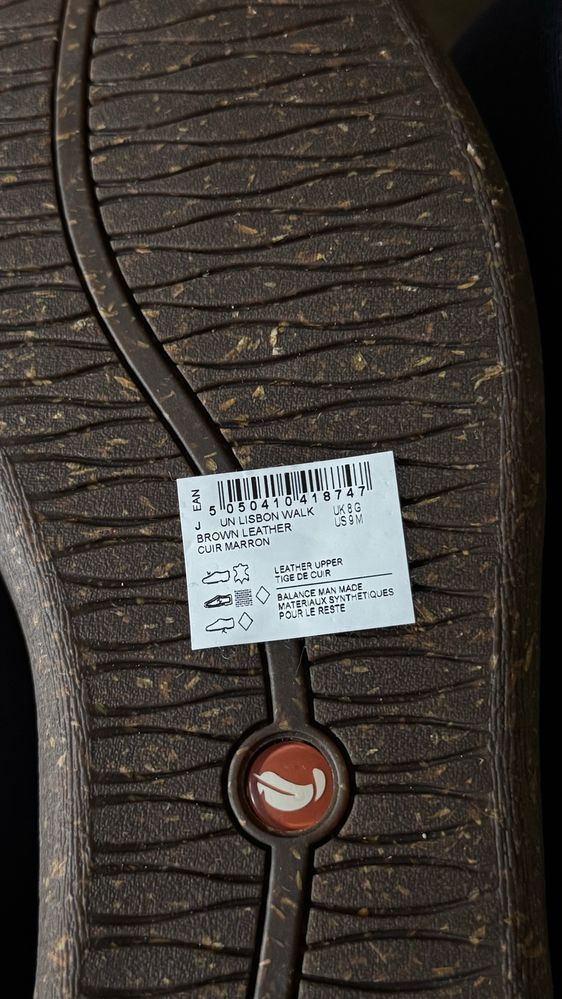 Шкіряні мокасини Clarks