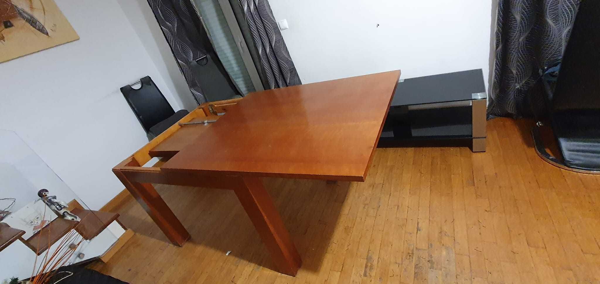 Mesa de sala de jantar extensível