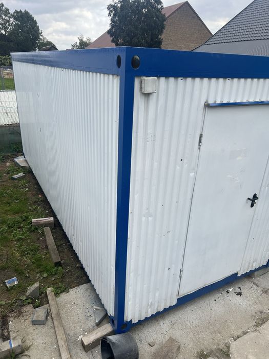 Kontener szatnia 11900 zł netto