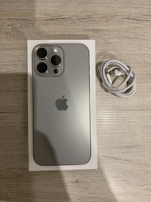 iPhone 16 Pro Max 256GB - Tytan naturalny