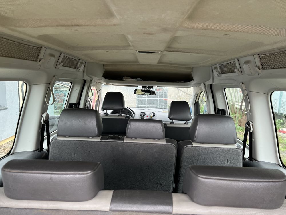 Volkswagen Caddy Maxi база. Газ/бензин