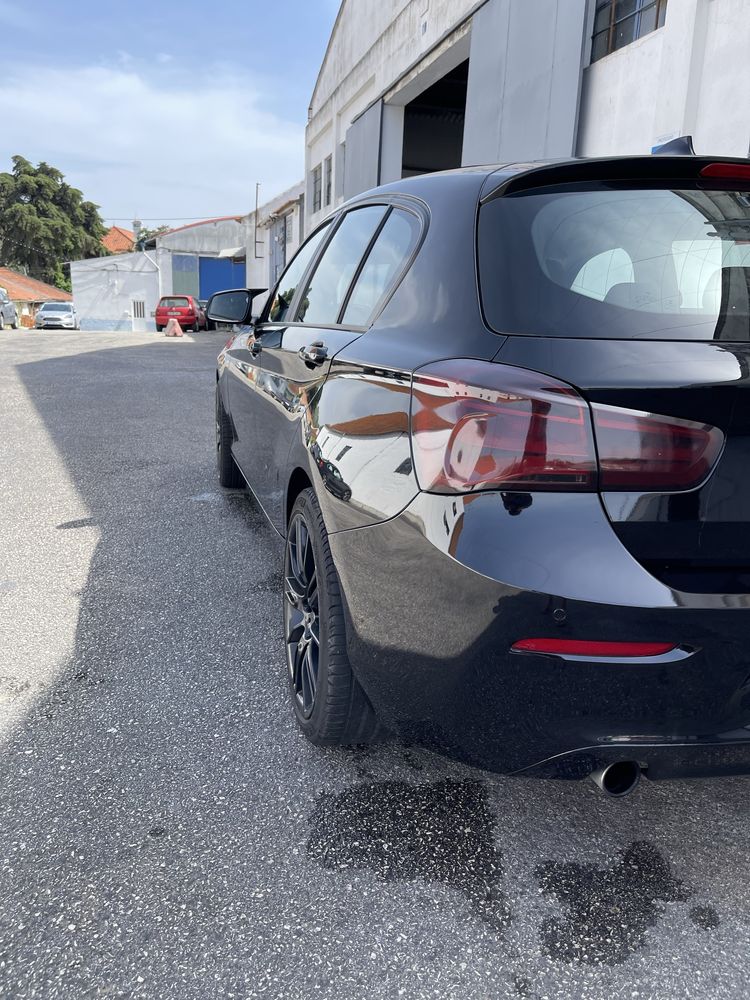 BMW serie 1 F20 116d Efficient dynamics Sport 5 portas