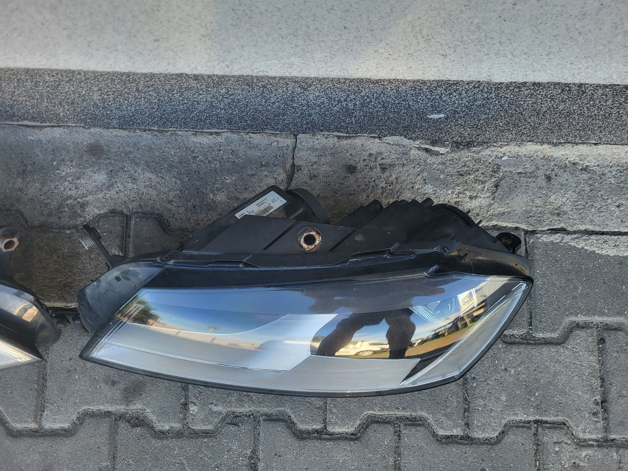 Passat b7 lampy przod uk valeo