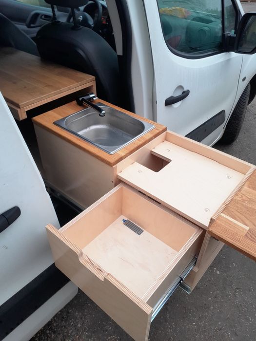 Zabudowa kempingowa Citroen Berlingo L2 Kamper