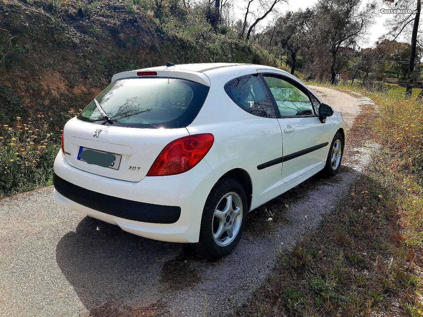 Peugeot 207 1.4 HDI - 2008