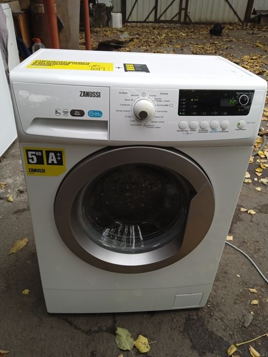 продаю  стиральные машинки indesit wisl 105x