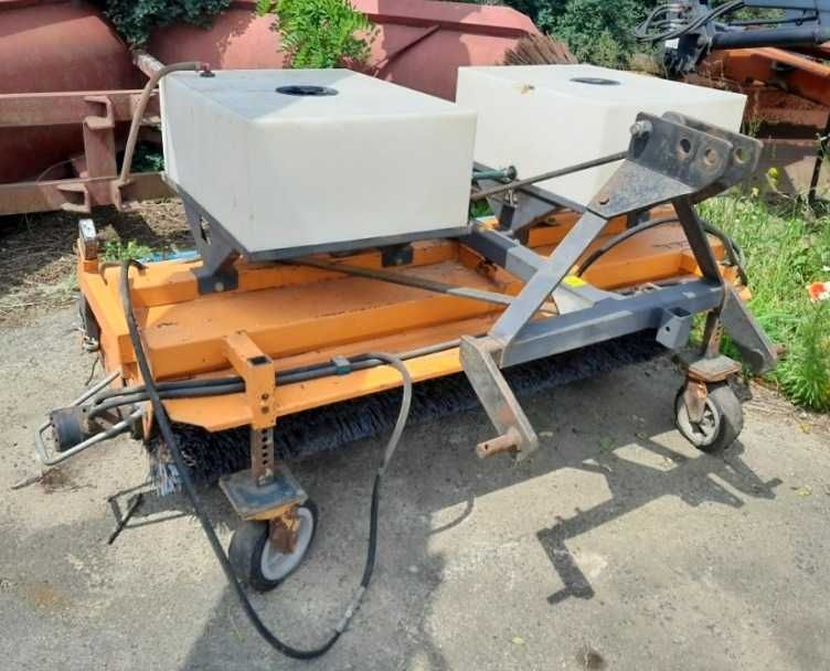 zamiatarka zaczepiana  ciągnikowa bema 180 cm