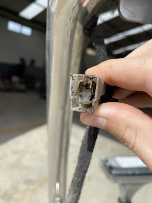 Suporte inox cornetas IVECO