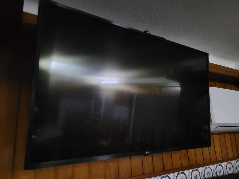 TV LG Smart TV 50''