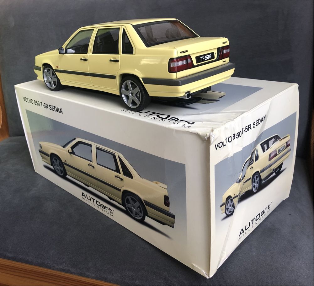 Volvo 850 T-5R Sedan Autoart 1/18 raty :)